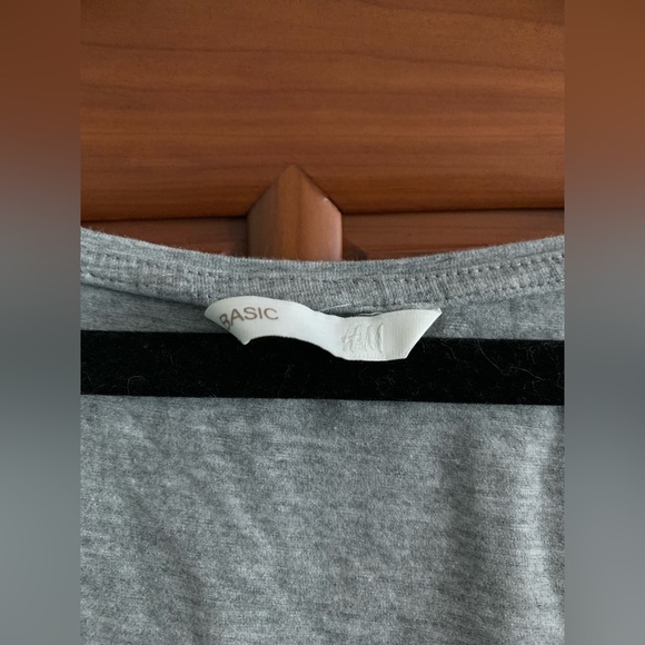 H&M Basic Grey Tank Bundle - Picture 3 of 5